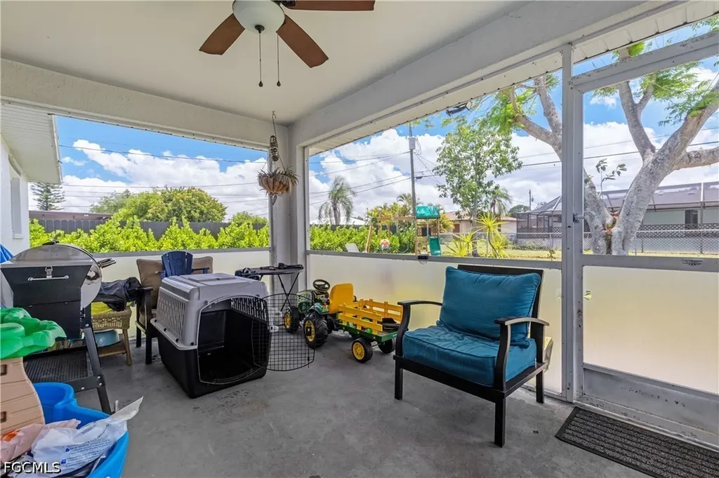 1404 NE Van Loon Terrace Cape Coral FL 33909