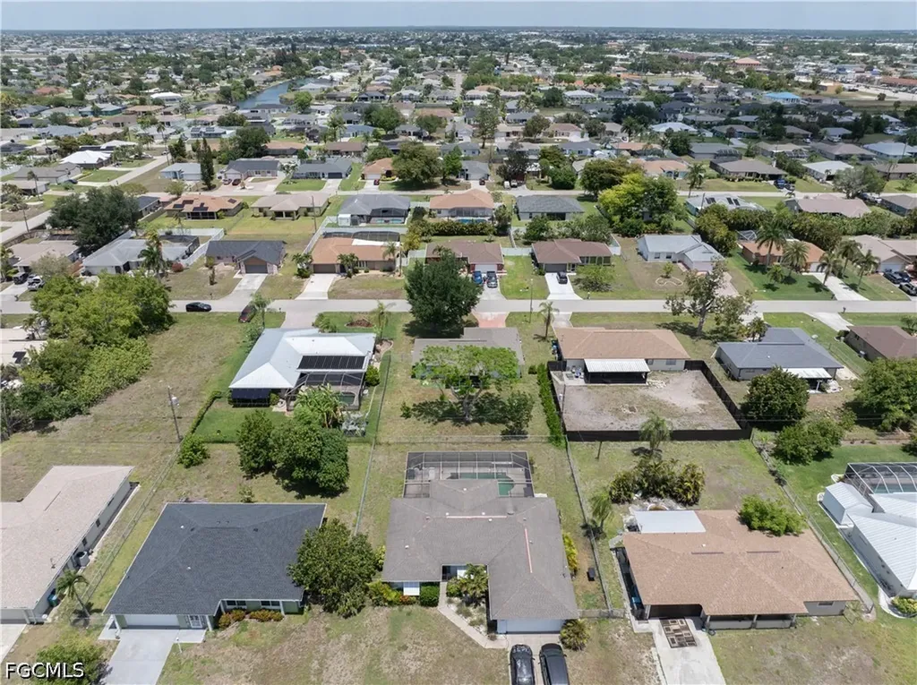 1404 NE Van Loon Terrace Cape Coral FL 33909
