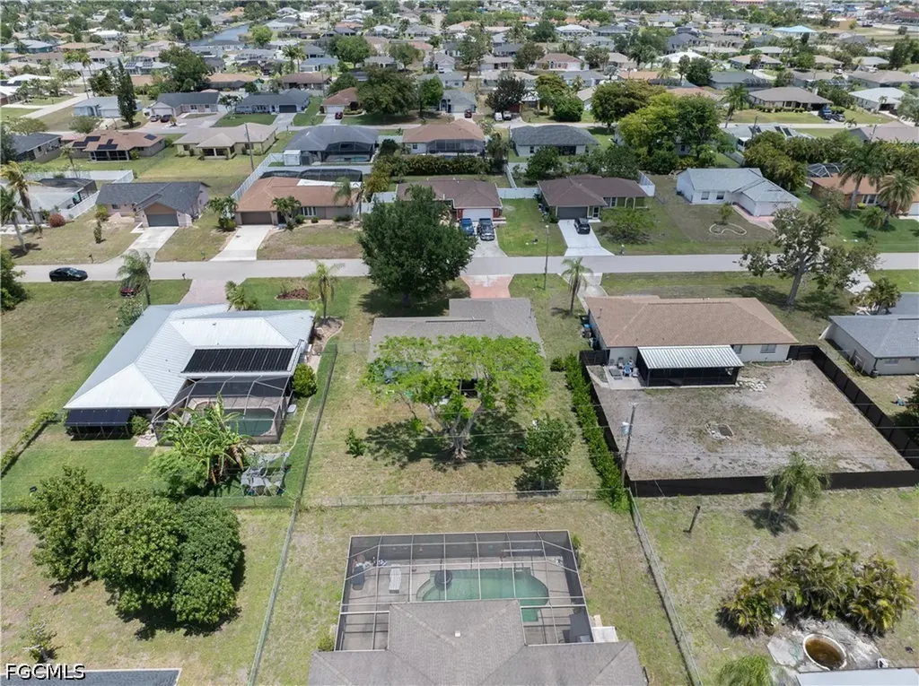 1404 NE Van Loon Terrace Cape Coral FL 33909