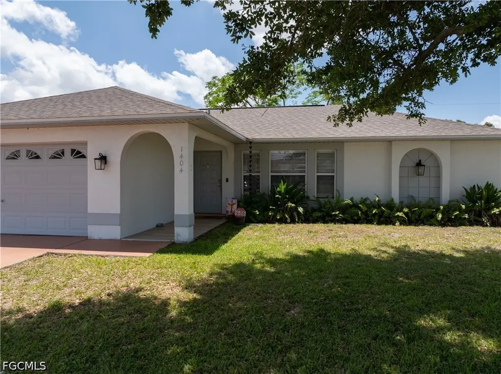 1404 NE Van Loon Terrace Cape Coral FL 33909