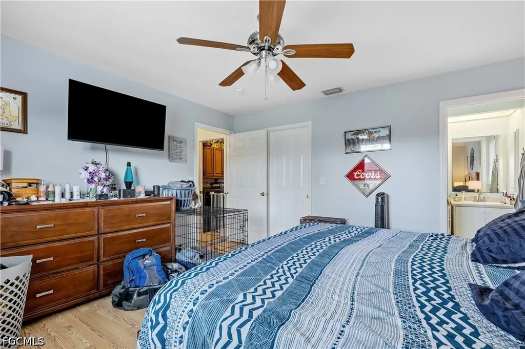 1404 NE Van Loon Terrace Cape Coral FL 33909