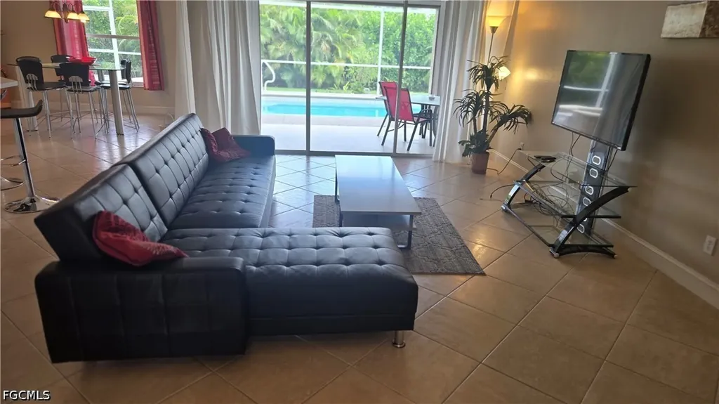 2611 SW 23rd Place Cape Coral FL 33914