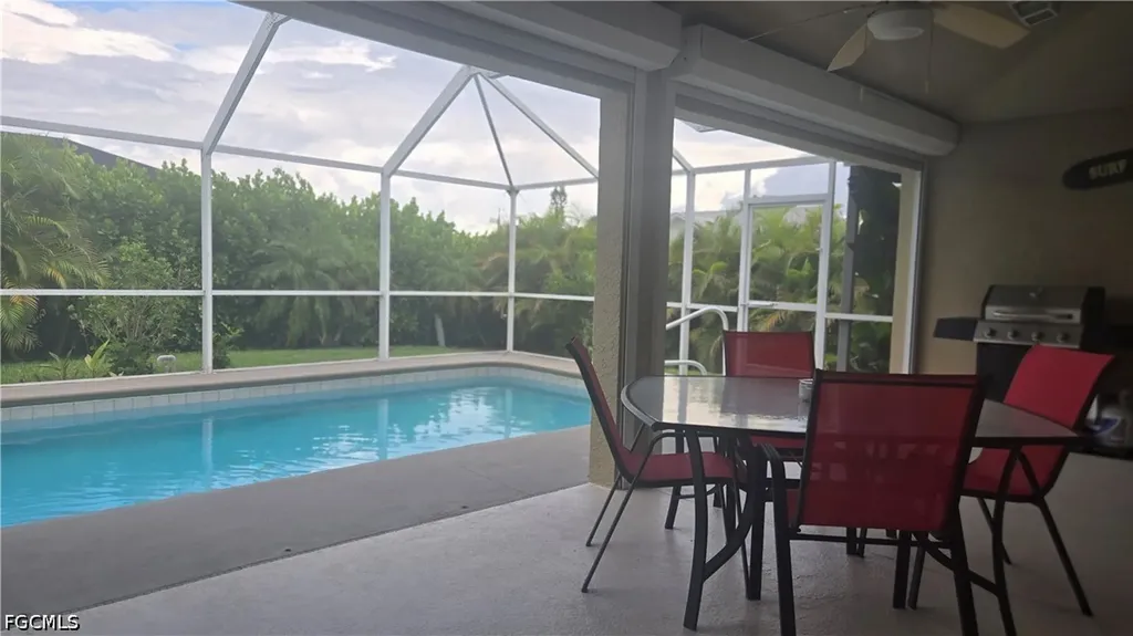 2611 SW 23rd Place Cape Coral FL 33914