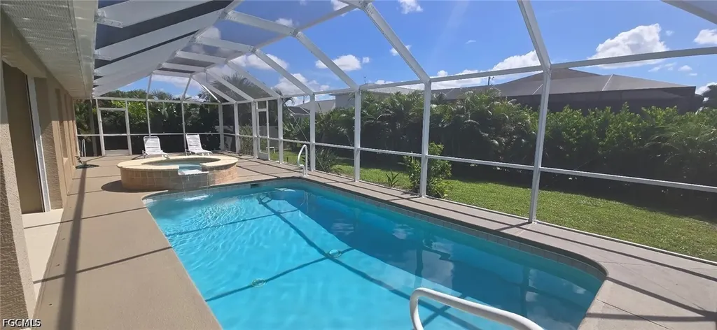 2611 SW 23rd Place Cape Coral FL 33914