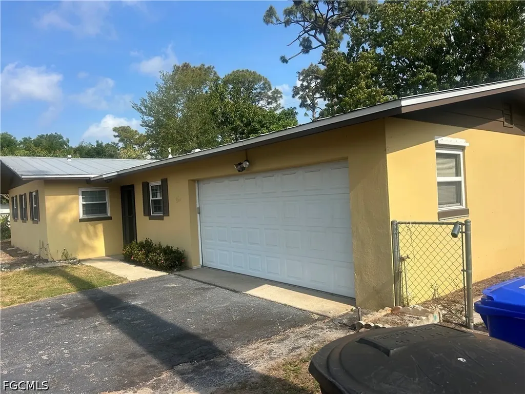 5 Broadway Circle Fort Myers FL 33901