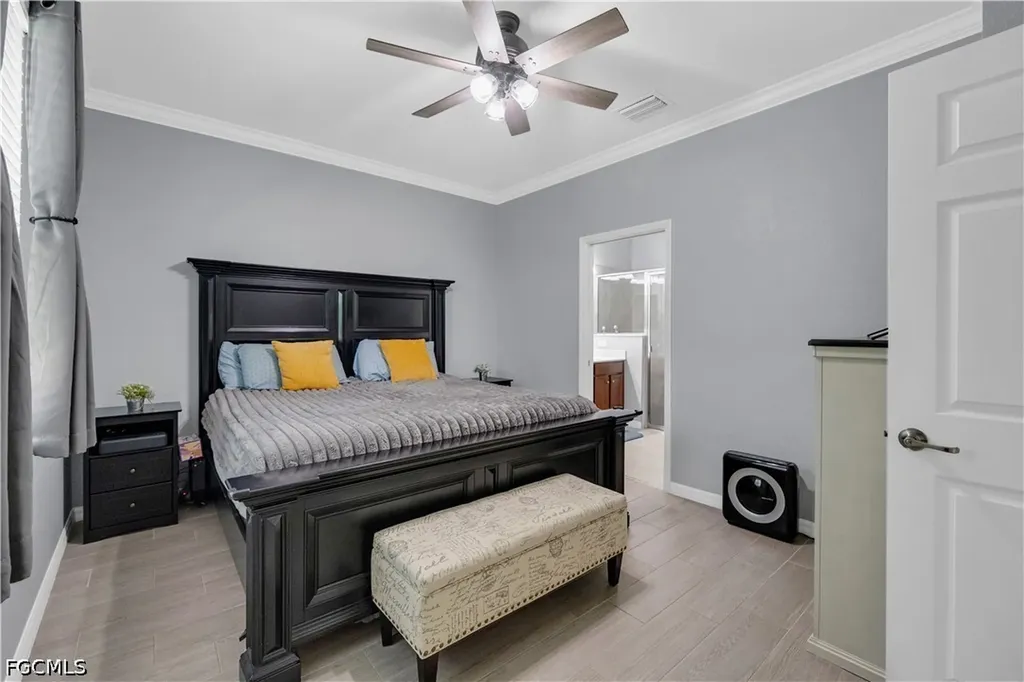9110 Woodhurst Drive Naples FL 34120