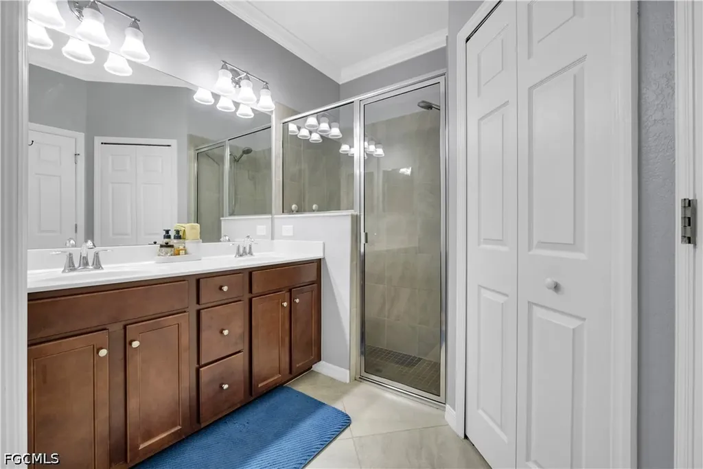 9110 Woodhurst Drive Naples FL 34120