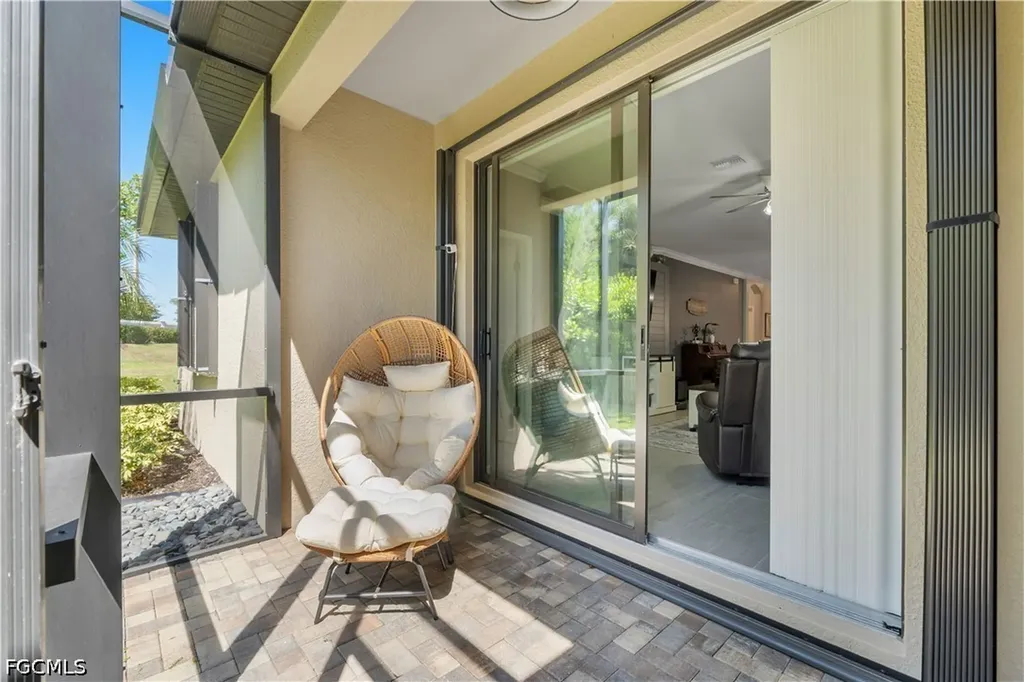 9110 Woodhurst Drive Naples FL 34120