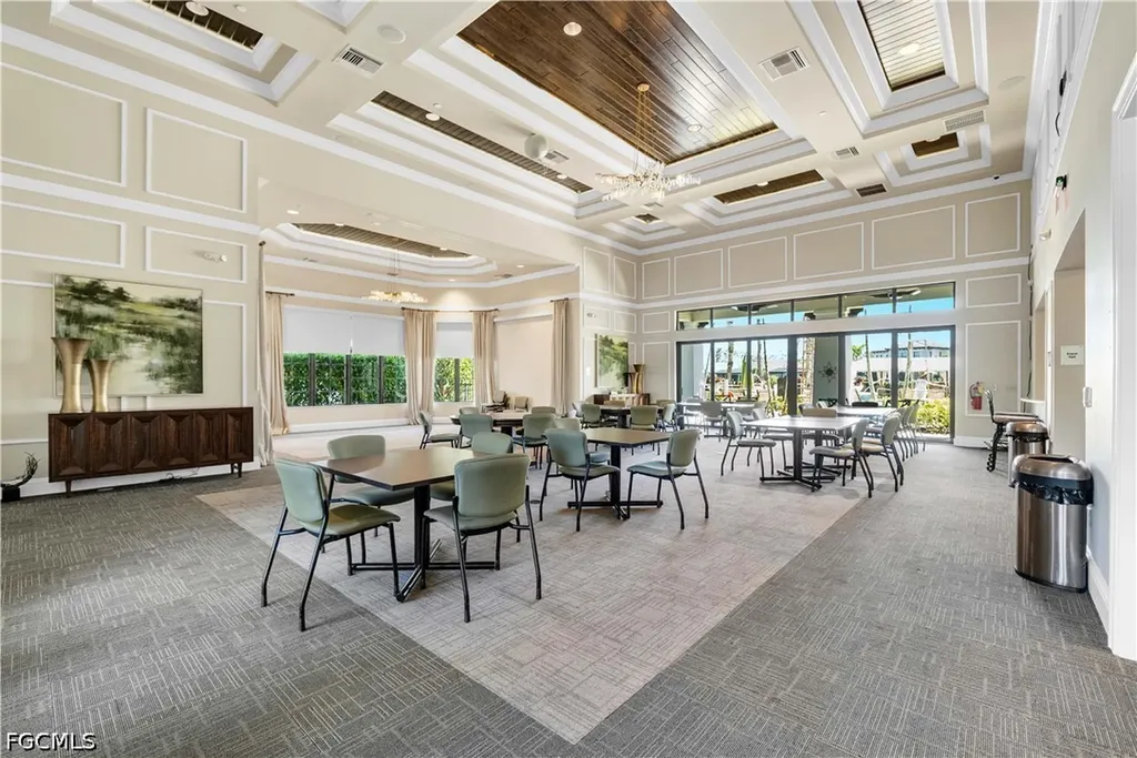 9110 Woodhurst Drive Naples FL 34120