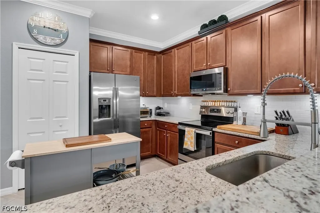 9110 Woodhurst Drive Naples FL 34120