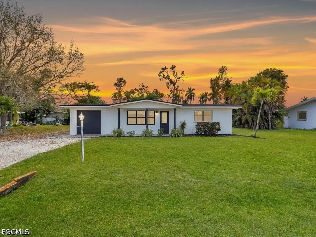 2224 Aldridge Avenue Fort Myers FL 33907