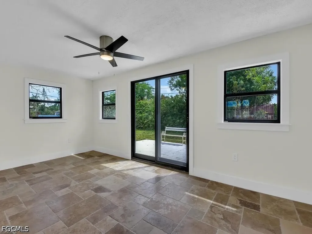 2224 Aldridge Avenue Fort Myers FL 33907