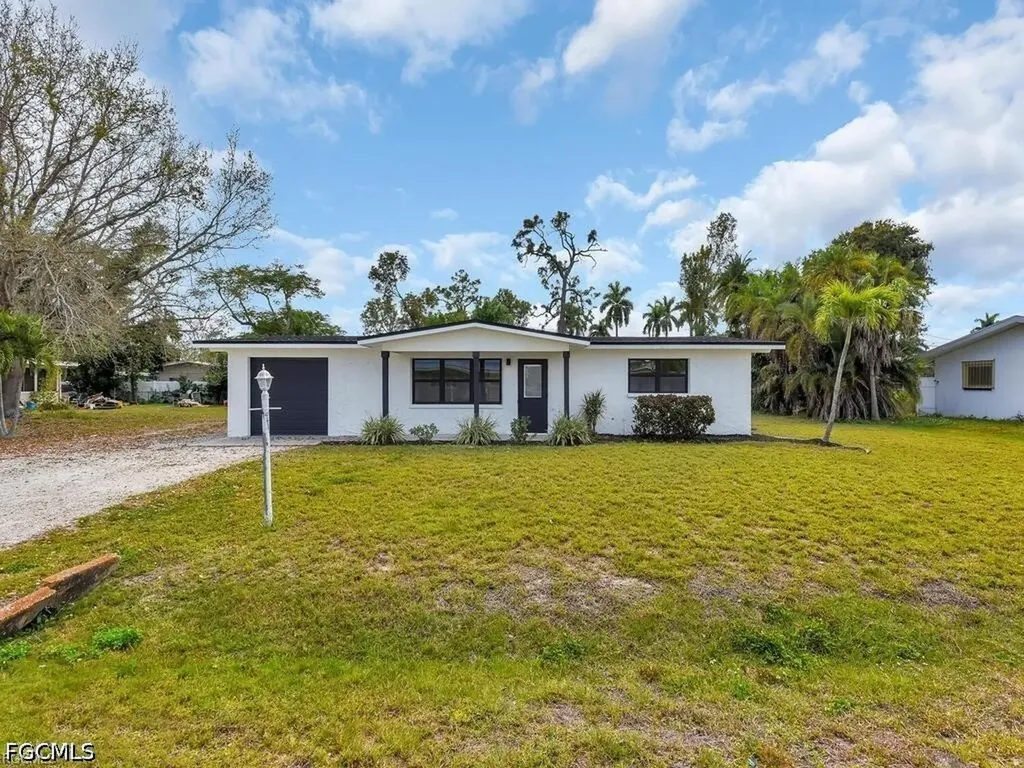 2224 Aldridge Avenue Fort Myers FL 33907