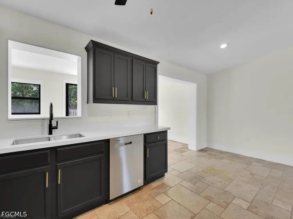 2224 Aldridge Avenue Fort Myers FL 33907
