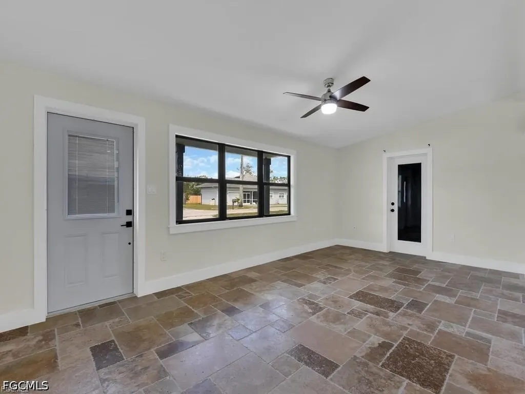 2224 Aldridge Avenue Fort Myers FL 33907