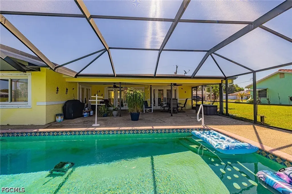 2507 Lakeview Drive Lehigh Acres FL 33936