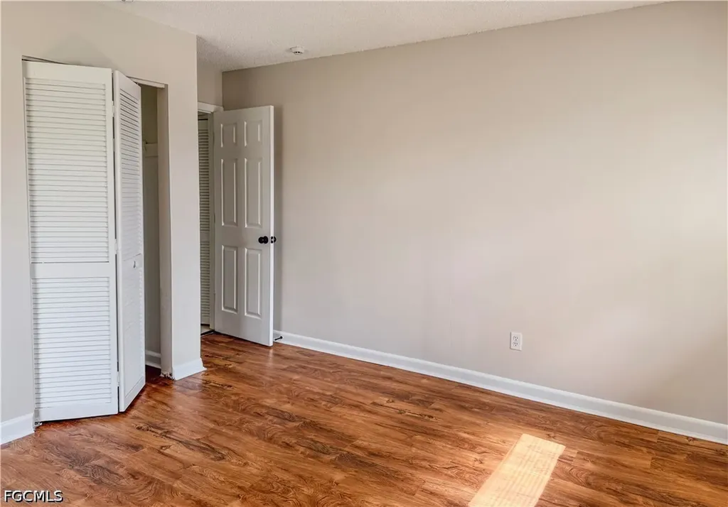 3307 SE 15th Place Cape Coral FL 33904