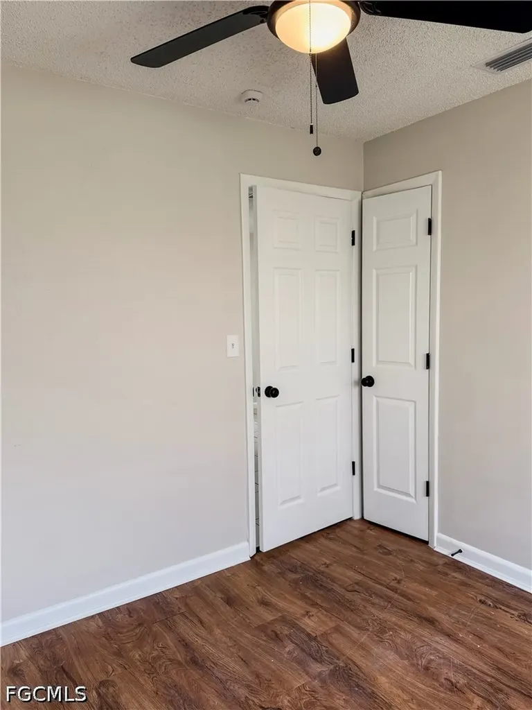 3307 SE 15th Place Cape Coral FL 33904
