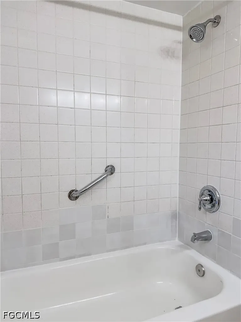 3307 SE 15th Place Cape Coral FL 33904