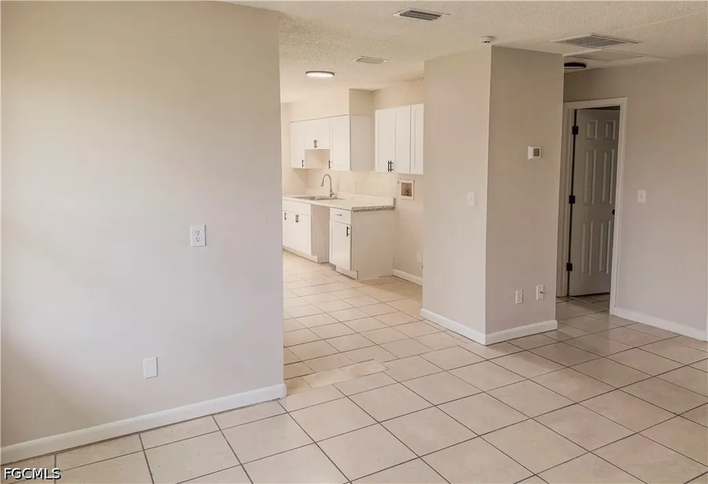 3307 SE 15th Place Cape Coral FL 33904