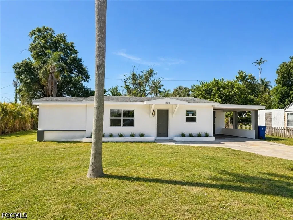 4426 Poinsettia Street Fort Myers FL 33905