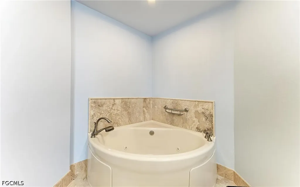 14813 Laguna Drive Fort Myers FL 33908