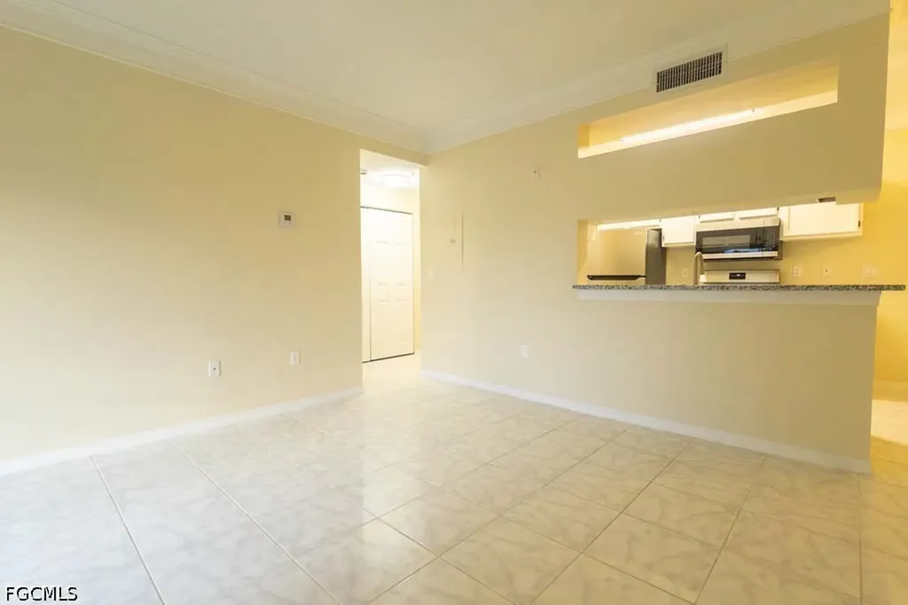 11521 Villa Grand Fort Myers FL 33913