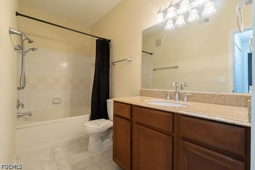 11521 Villa Grand Fort Myers FL 33913
