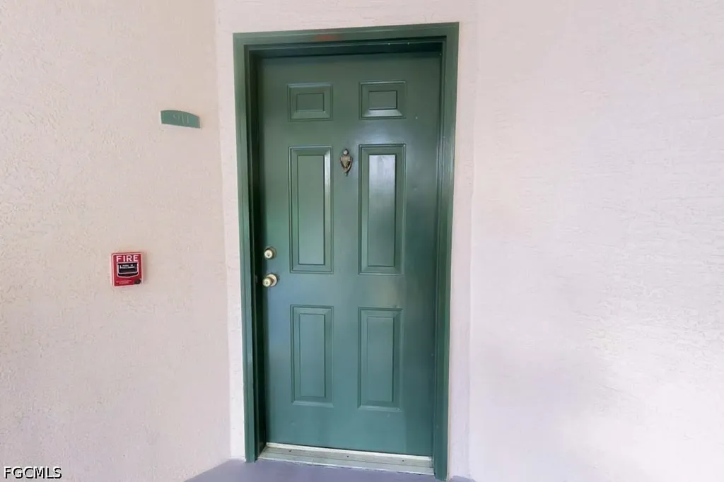 11521 Villa Grand Fort Myers FL 33913