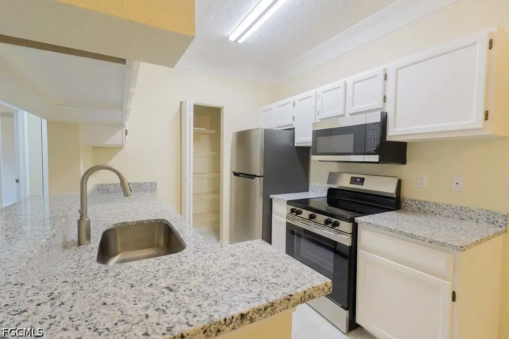 11521 Villa Grand Fort Myers FL 33913