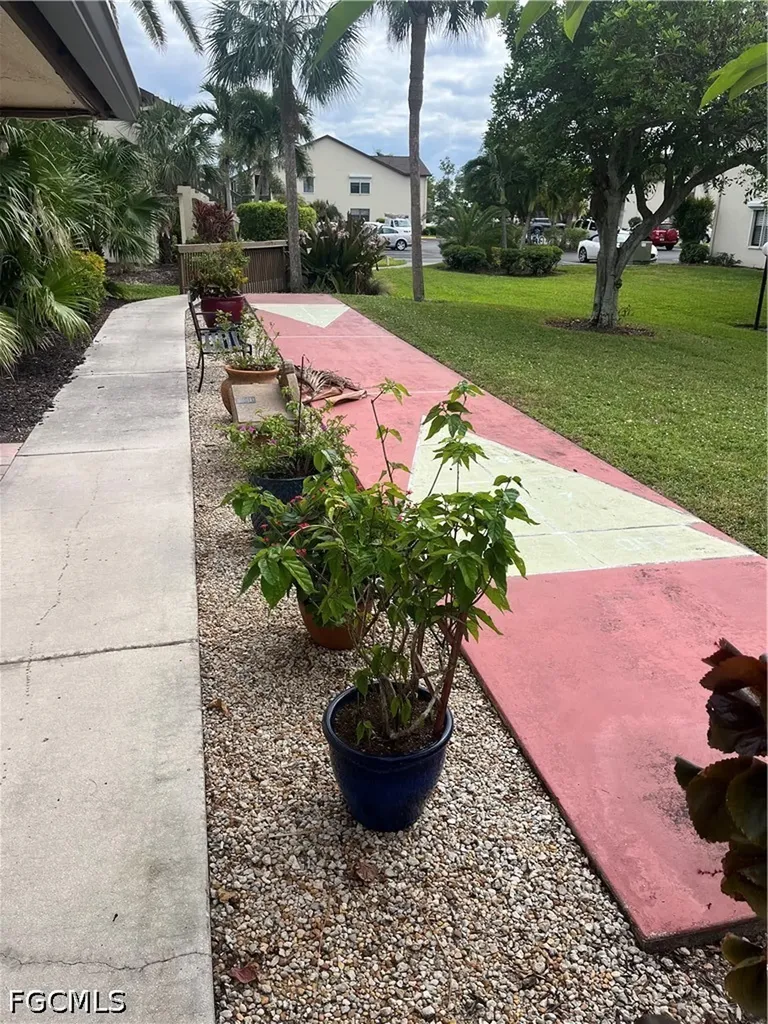 9261 Central Park Drive Fort Myers FL 33919