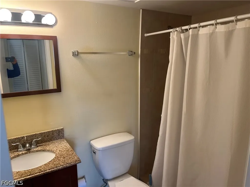 9261 Central Park Drive Fort Myers FL 33919