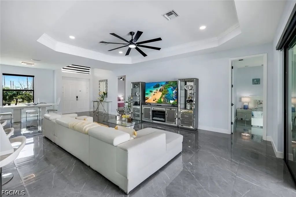 2419 Country Club Boulevard Cape Coral FL 33990