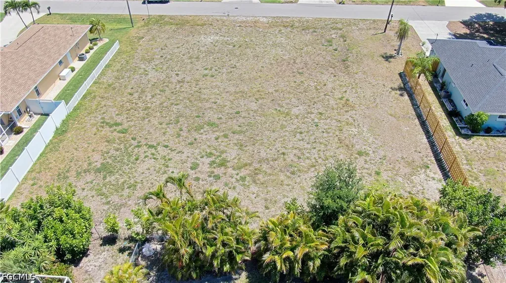 801 SE 33rd Street Cape Coral FL 33904