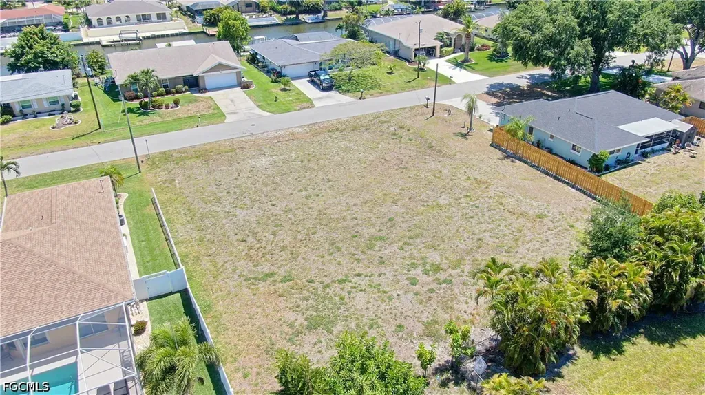 801 SE 33rd Street Cape Coral FL 33904