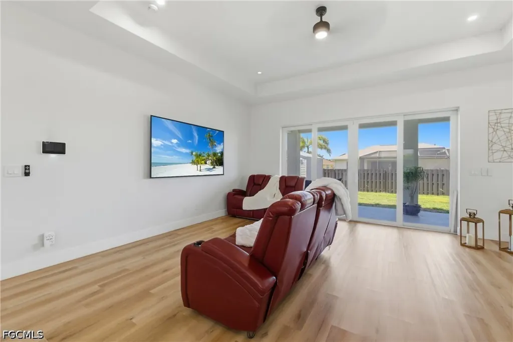 3046 NW 2nd Place Cape Coral FL 33993