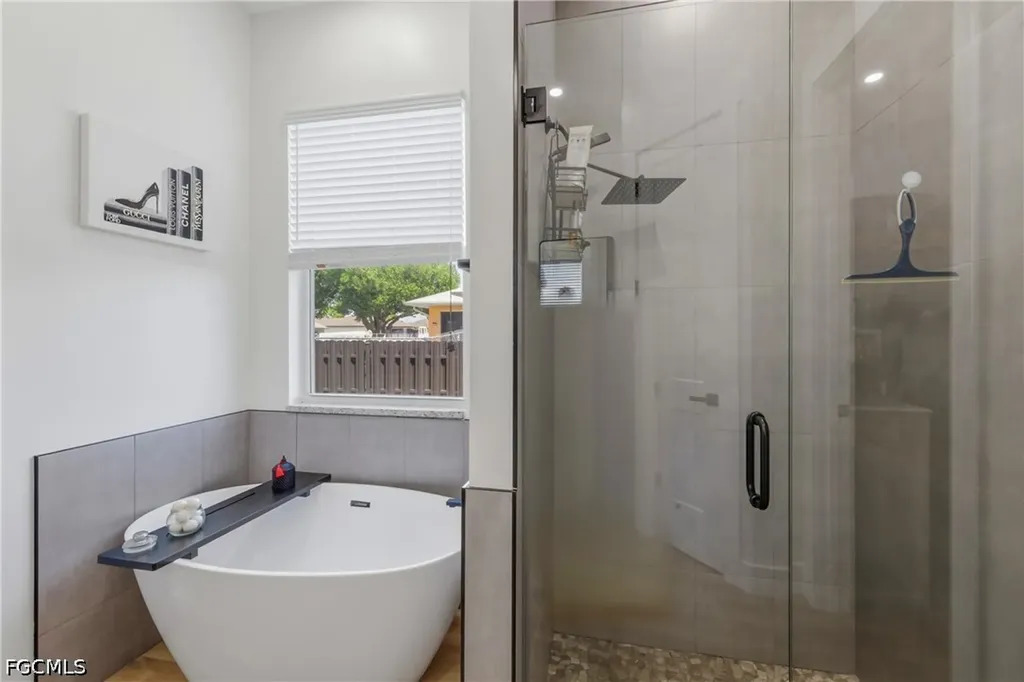 3046 NW 2nd Place Cape Coral FL 33993