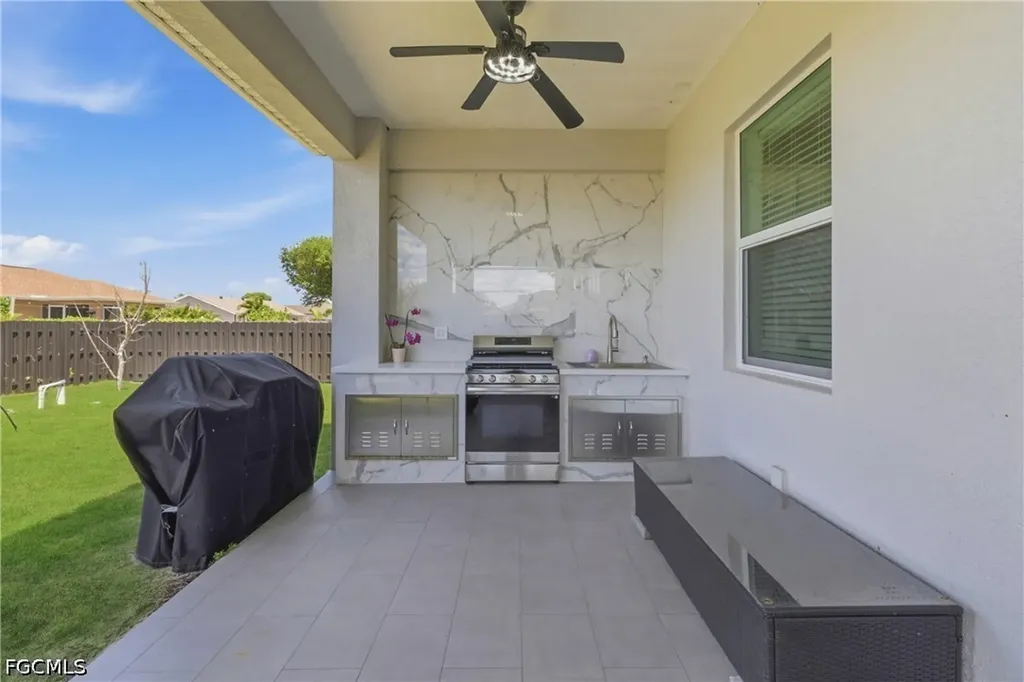 3046 NW 2nd Place Cape Coral FL 33993