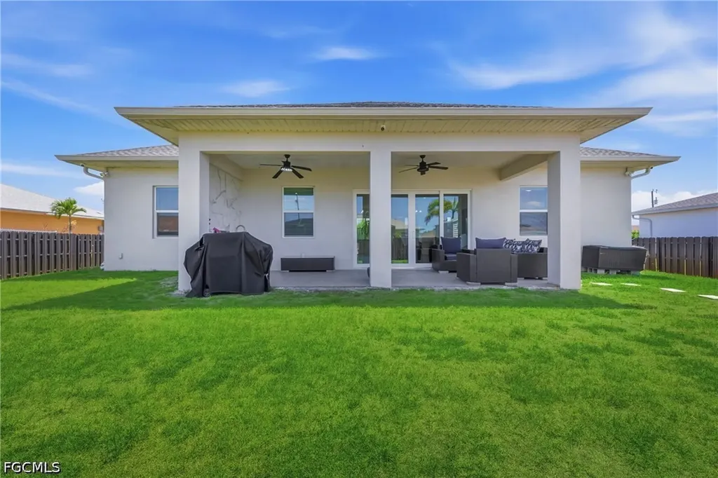 3046 NW 2nd Place Cape Coral FL 33993