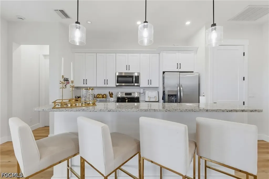 3046 NW 2nd Place Cape Coral FL 33993
