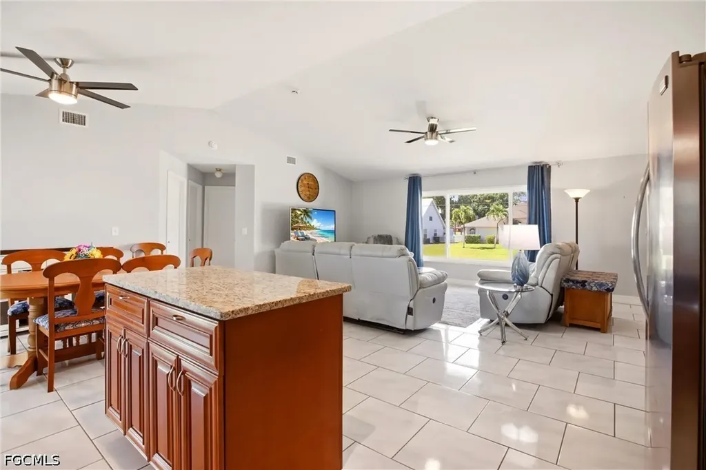202 SE 10th Terrace Cape Coral FL 33990