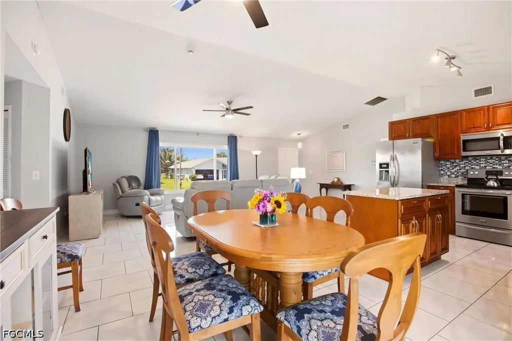 202 SE 10th Terrace Cape Coral FL 33990