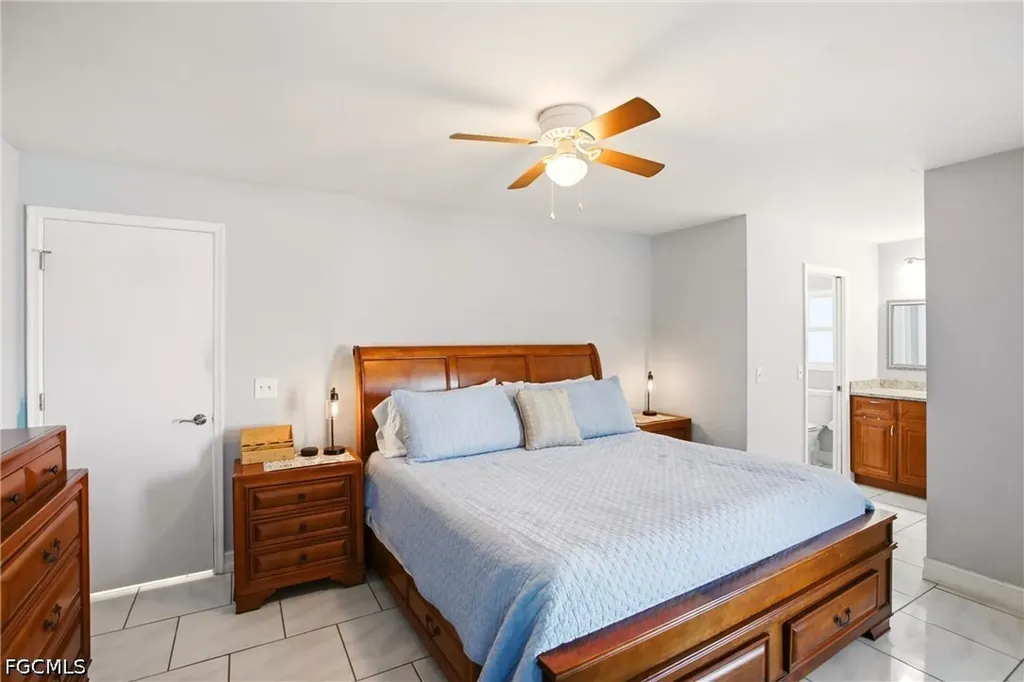 202 SE 10th Terrace Cape Coral FL 33990