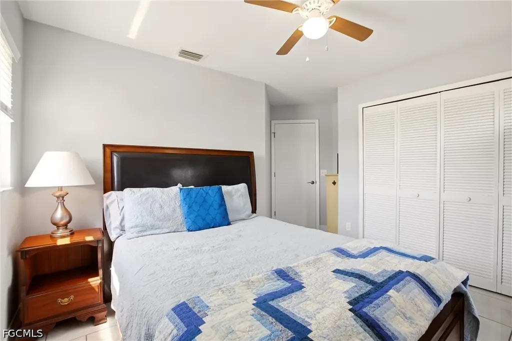 202 SE 10th Terrace Cape Coral FL 33990