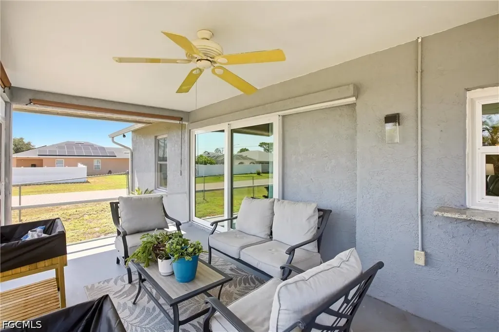 202 SE 10th Terrace Cape Coral FL 33990