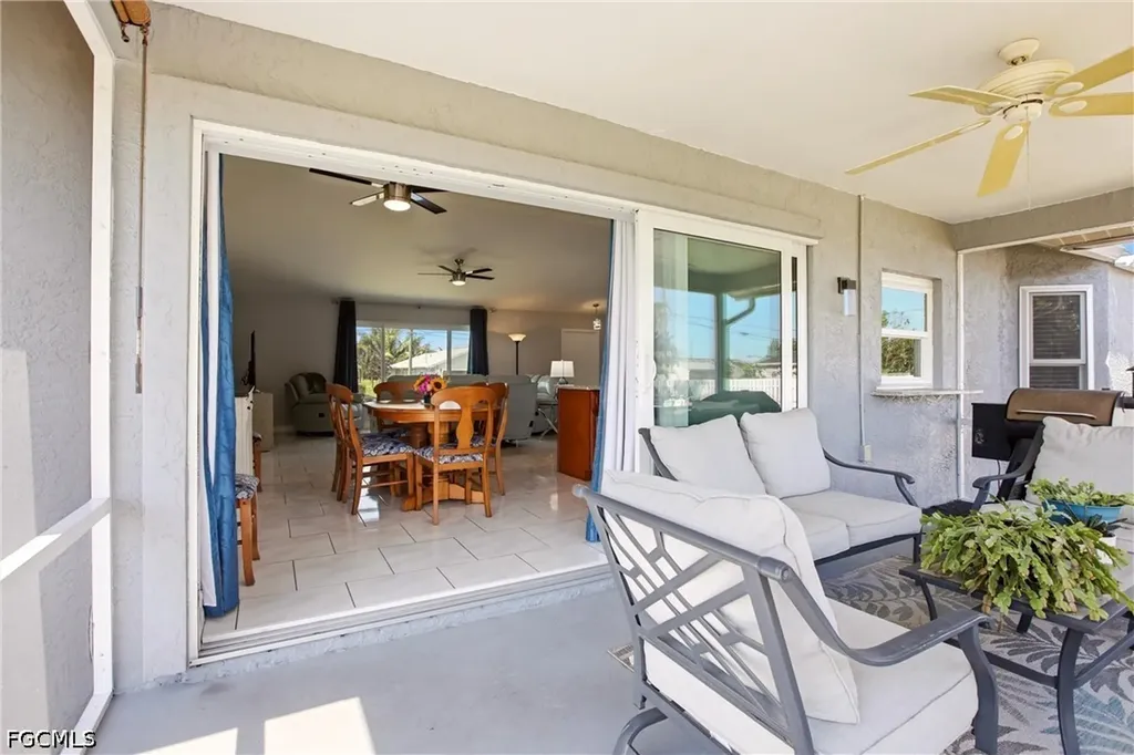 202 SE 10th Terrace Cape Coral FL 33990