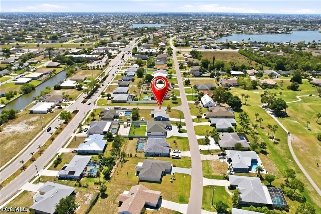 202 SE 10th Terrace Cape Coral FL 33990