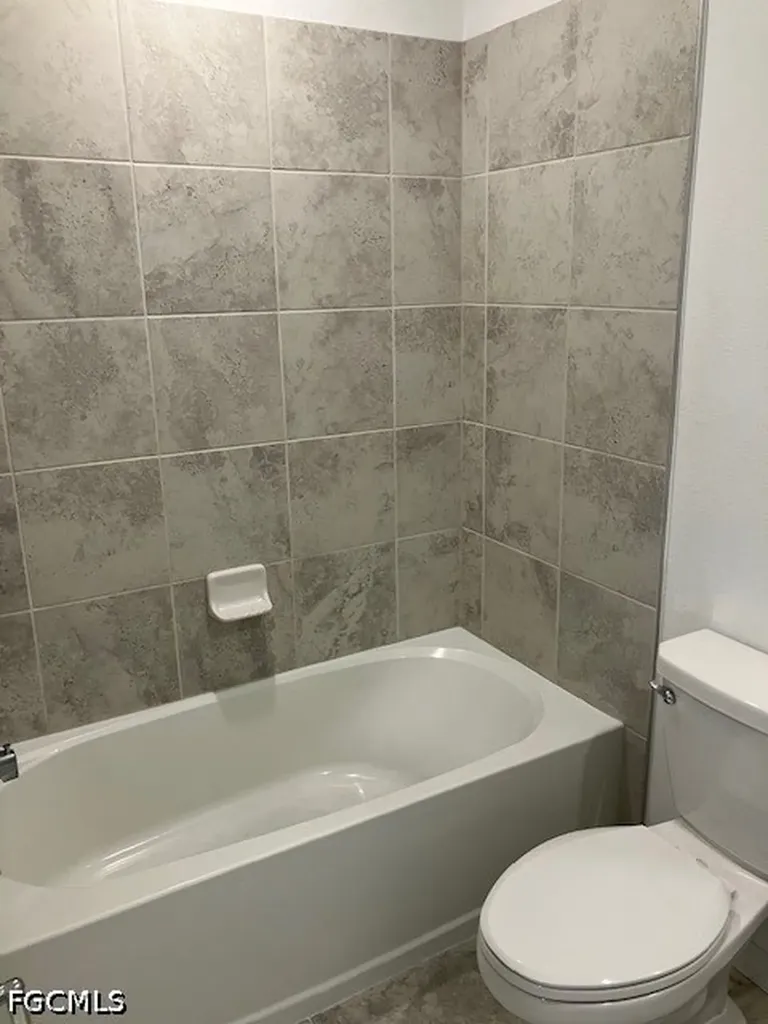 14093 Oviedo Place Fort Myers FL 33905