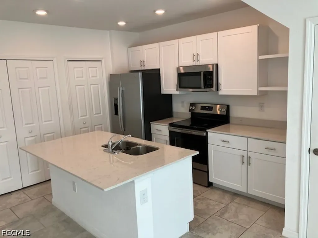 14093 Oviedo Place Fort Myers FL 33905