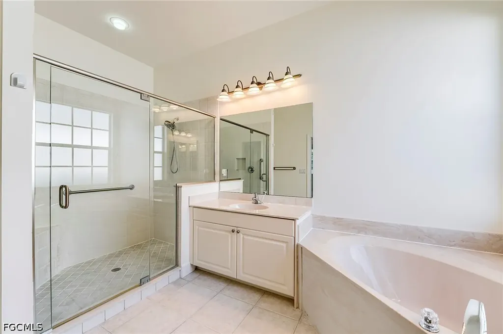 8916 Dartmoor Way Fort Myers FL 33908